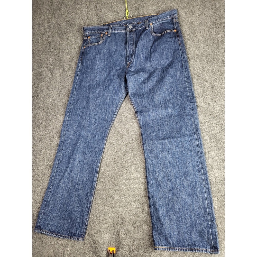 Levis 501 Original Fit Jean Mens 42x32 Medium Wash Straight Leg Button Fly Denim